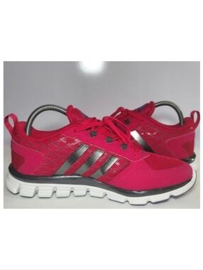 Adidas Women's Size 9.5 Speed Trainer 2 Sneakers.